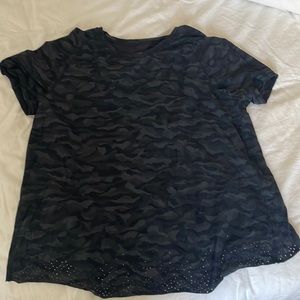 Lululemon camo workout tee with cross back